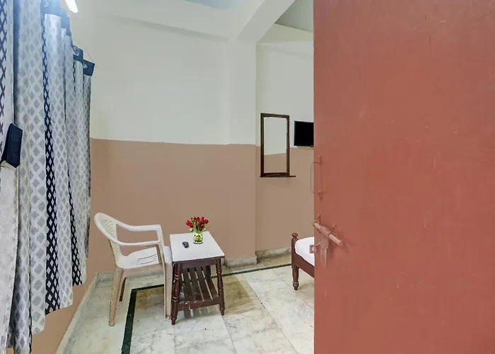 Spot On Sri Sai Lohith Lodge Near Secunderabad Railway Station