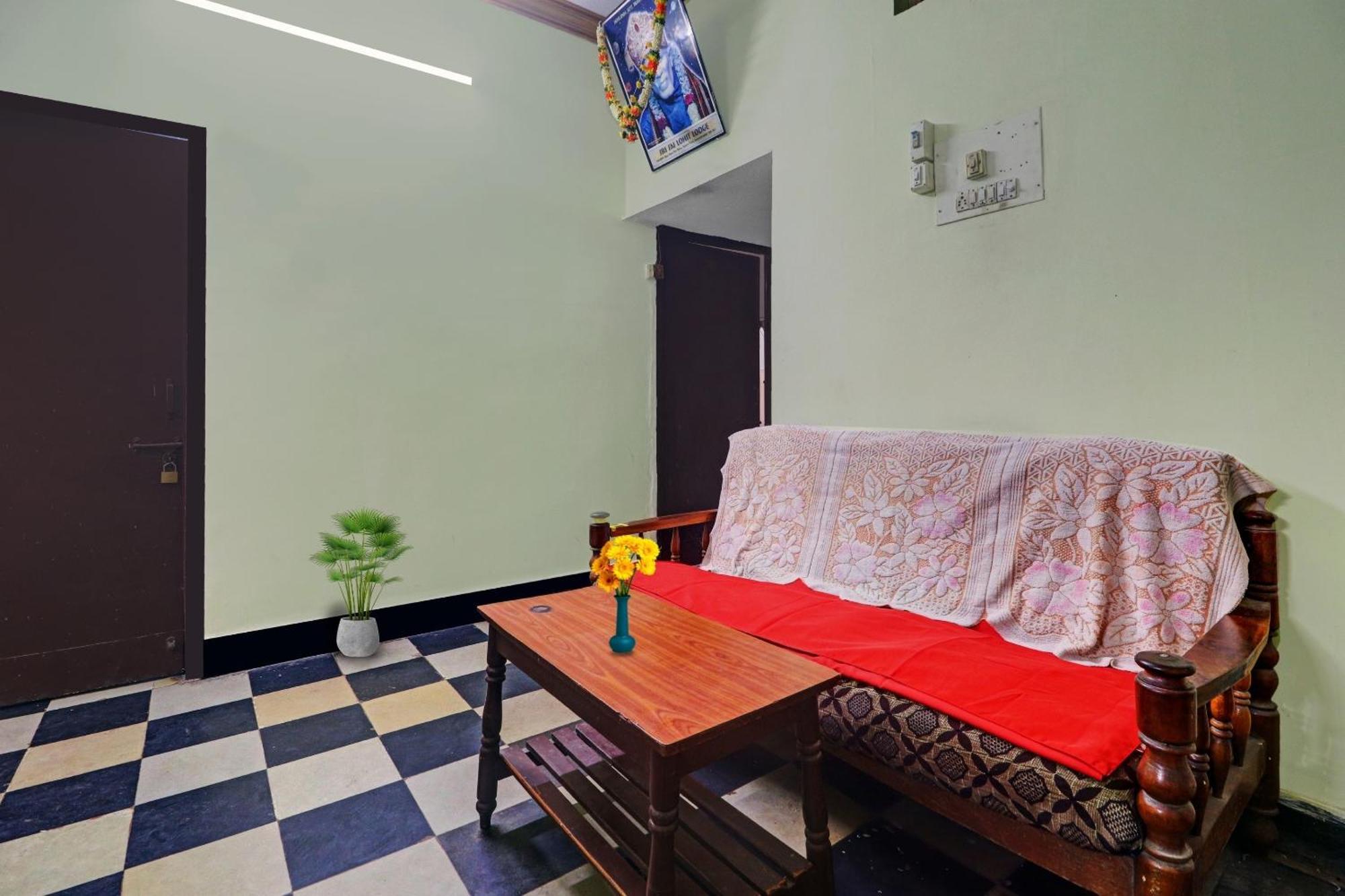 Spot On Sri Sai Lohith Near Secunderabad Railway Station 2*