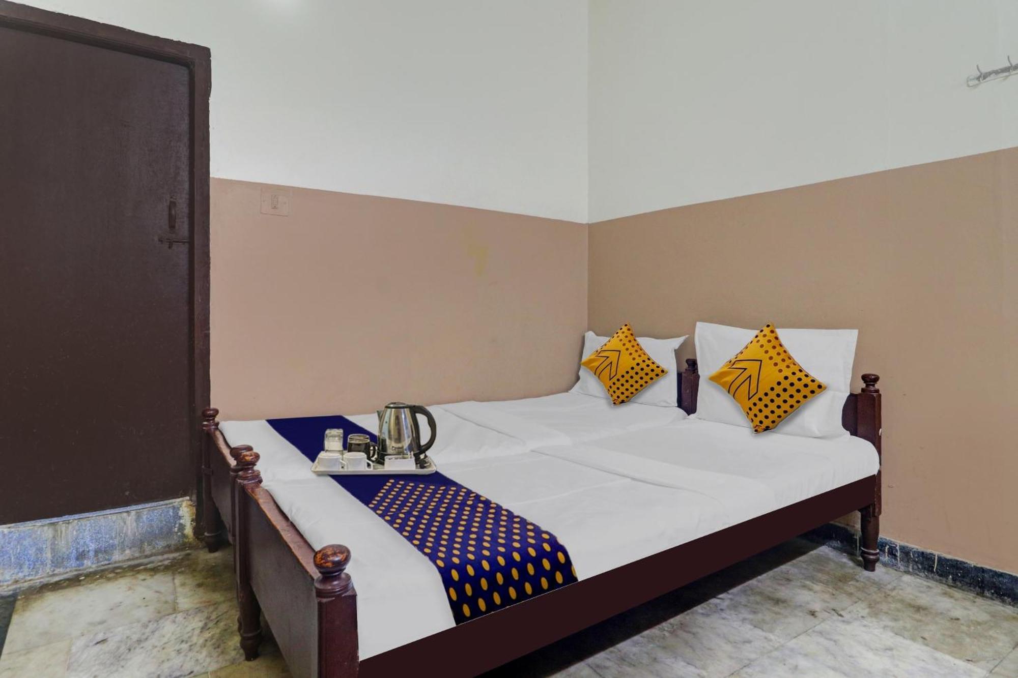 Spot On Sri Sai Lohith Near Secunderabad Railway Station 2* Hyderabad